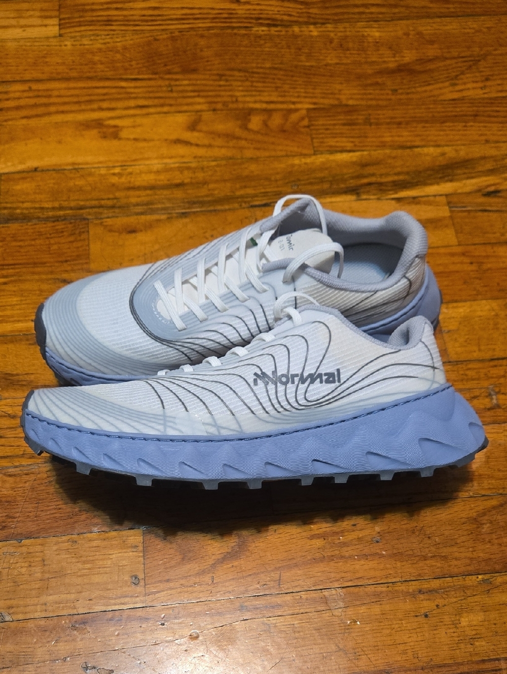 NNormal Tomir 2.0 Trail Running Shoes Men's 9.5 White Grey Blue N2ZTR01-003 NEW